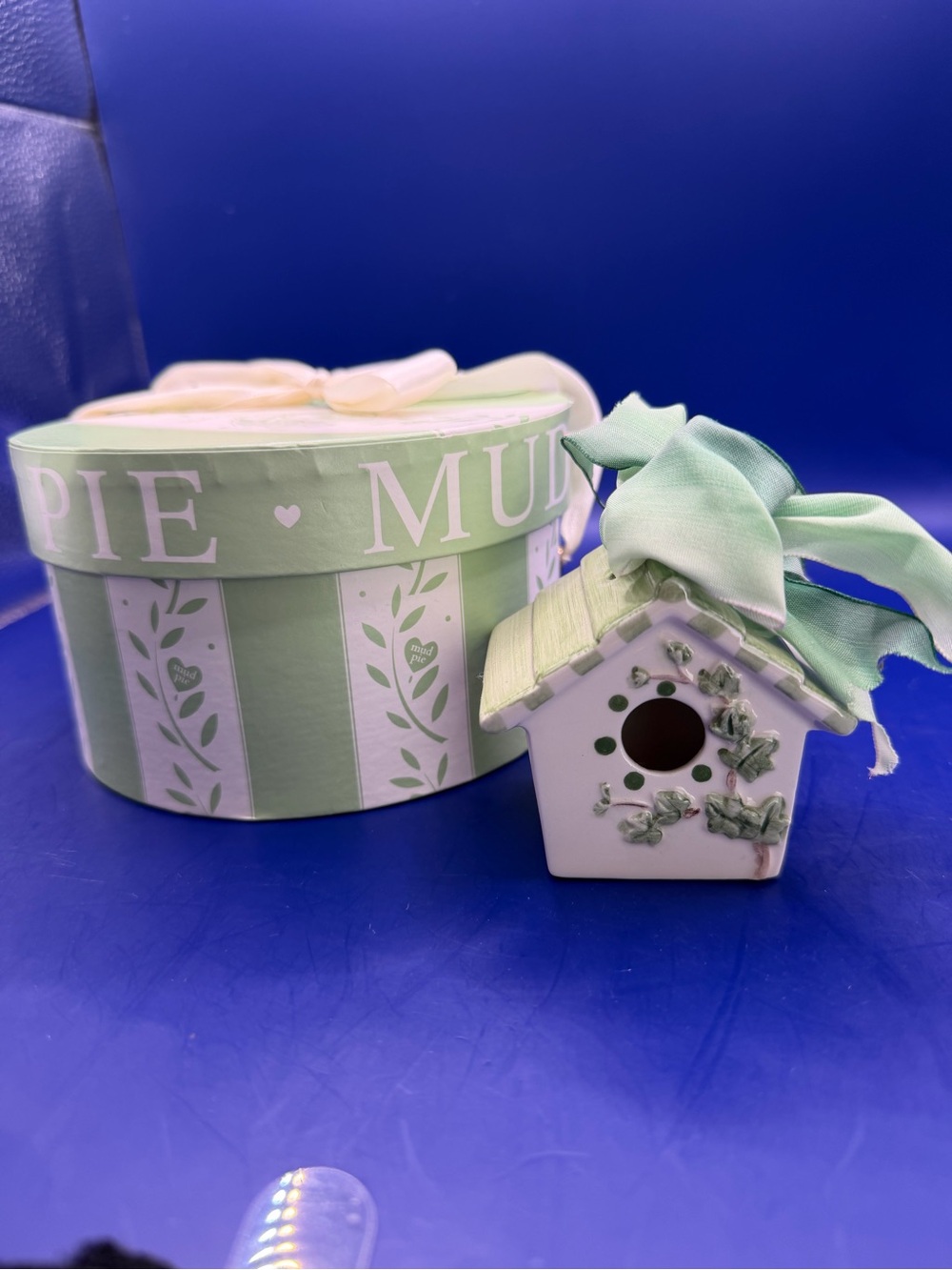 Mudpie Ceramic Birdhouse in Green and White with Bow
